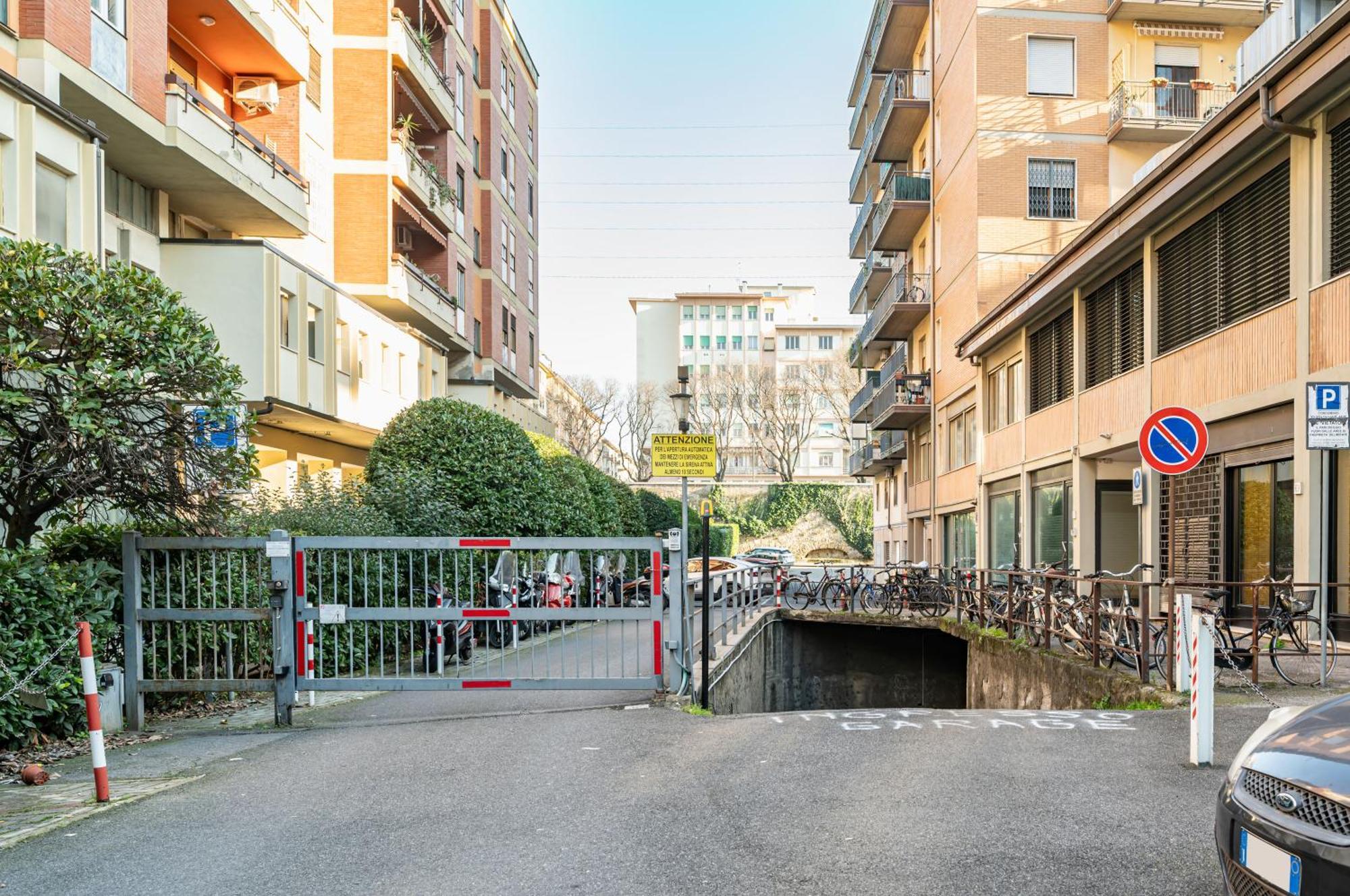 Visarno & University Roomy Flat X6 With Parking 피렌체 외부 사진